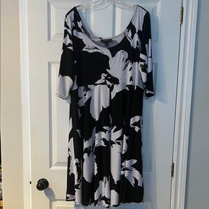 Lane Bryant Monochrome Floral Midi Dress